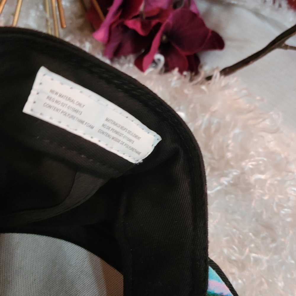 Cap - Picture 5 of 5